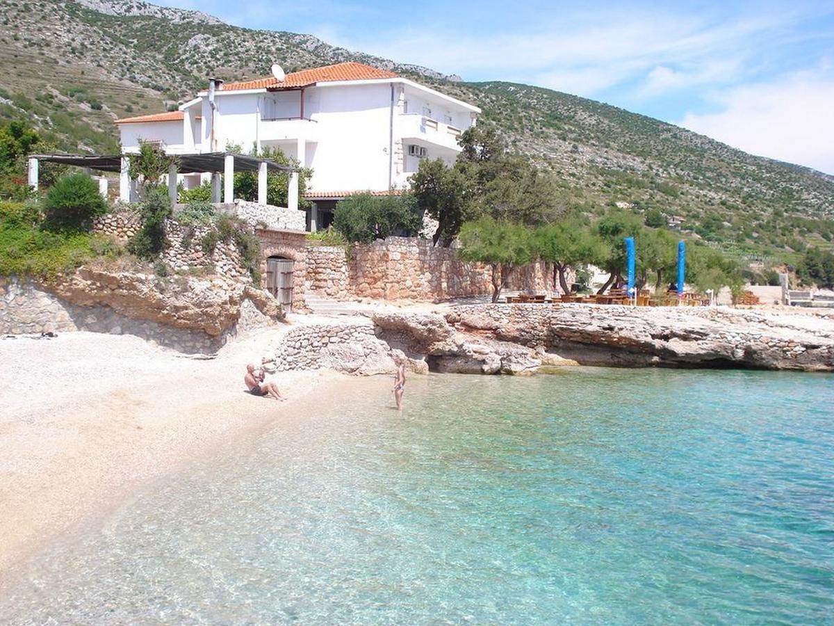 House Zaca Otel Zavala Dış mekan fotoğraf